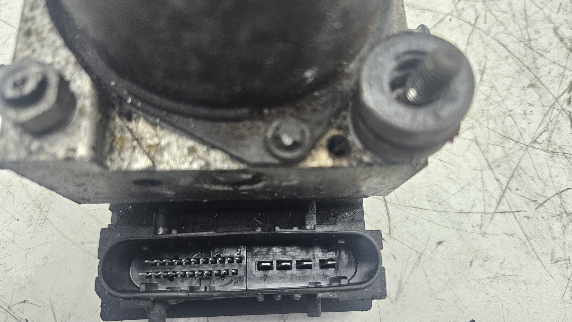 Abs G135930 0265231502 de Mitsubishi Colt cz3 berl. 3 (z30) 2004-0 - pieza usada