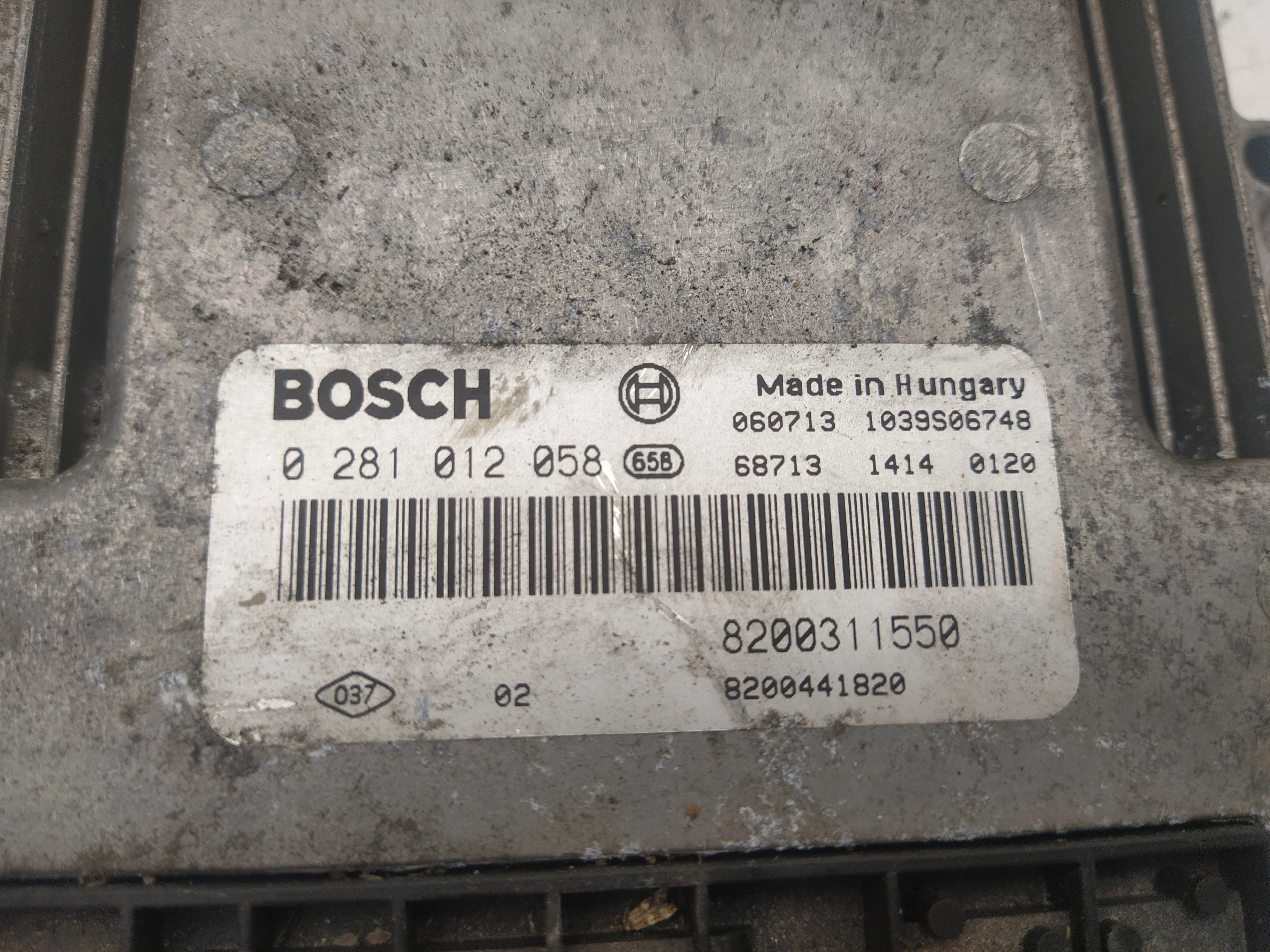 Switchboard engine uce G9T 0281012058 de Renault Espace iv (jk0) 2006-2007 150 CV - pieza usada