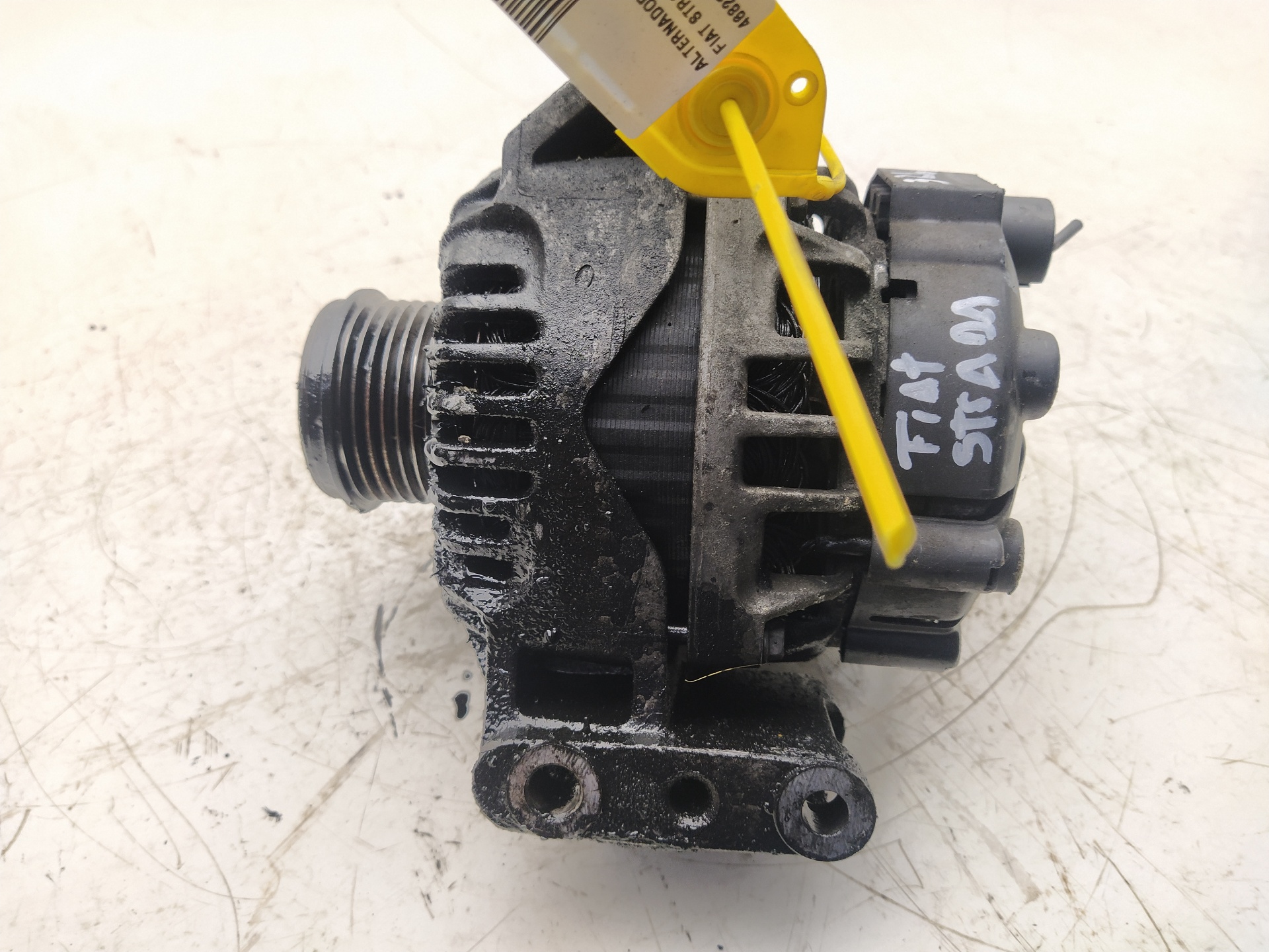 Alternador 223A9000 46823547 de Fiat Strada (278) 1999-2014 - pieza usada