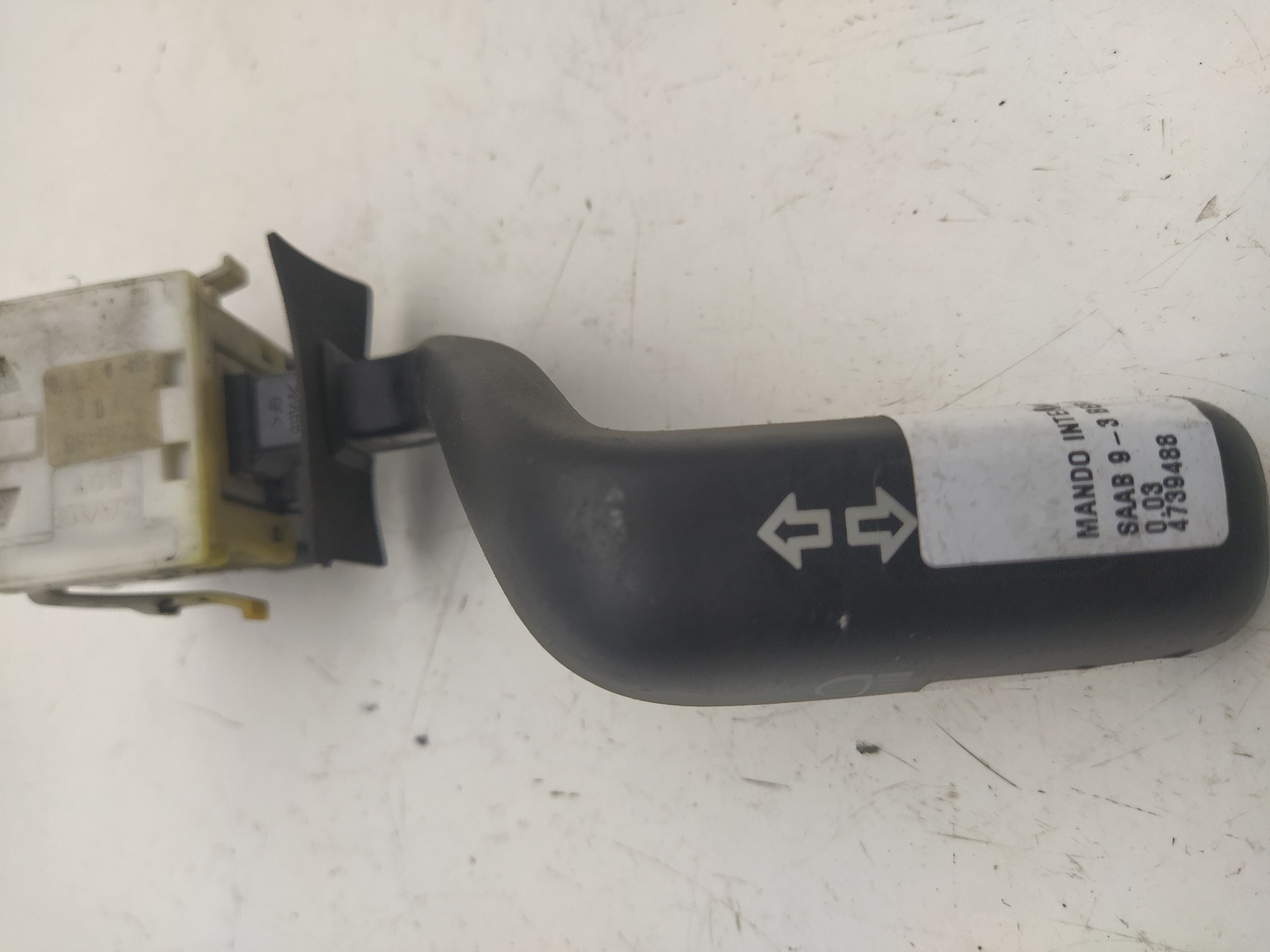 Mando intermitentes D223L 4739488 de Saab 9-3 1998-2003 - pieza usada