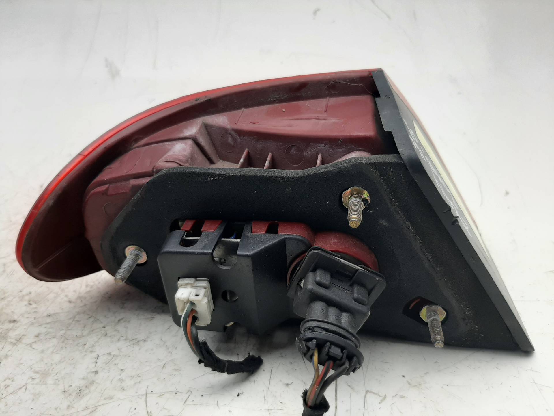 Piloto trasero derecho 841G000 60597302 de Alfa romeo 166 0-0 175 CV - pieza usada