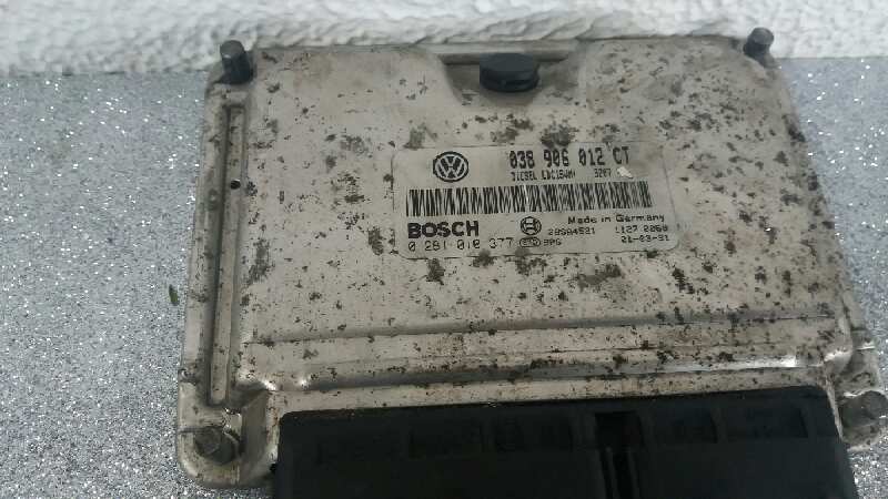 Switchboard engine uce ASX 0281010377 de Volkswagen Polo (6n2) 1999-2001 64 CV - pieza usada