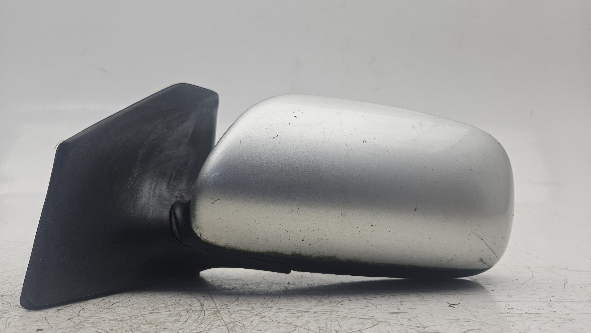 Door mirror left hand 015829 de Toyota Avensis (_t25_) 2006-2008 con 243747 km - pieza usada