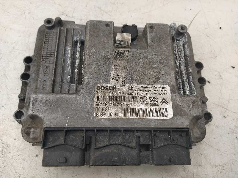 Switchboard engine uce 8HX 0281011784 de Peugeot 206 hatchback (2a/c) 0-0 75 CV - pieza usada