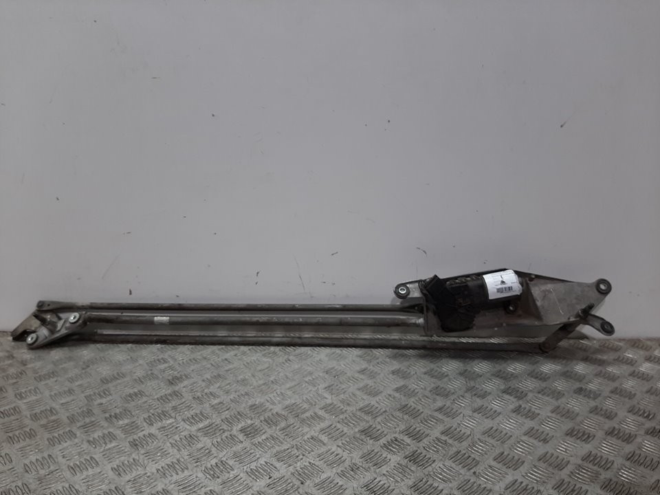 Motor limpia delantero K9K J7 7701208057 de Renault Modus / grand modus (f/jp0_) 2004-2008 82 CV con 263567 km
