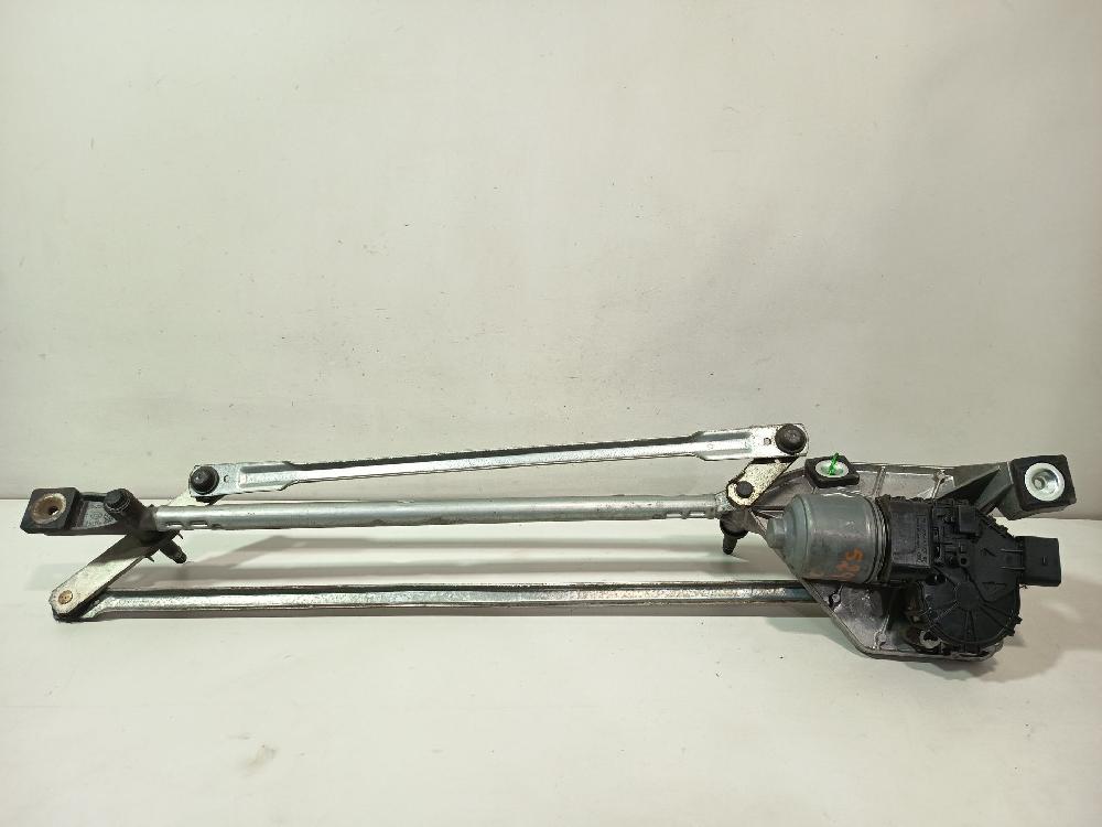 Front windscreen wiper motor G6DG,UKDA 1709010 de Ford Kuga i 2008-2012 136 CV con 253610 km