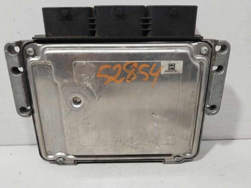 Centralita motor uce 9HU 0281030546 de Fiat Scudo autobús (270_, 272_) 2010-2016 90 CV con 168445 km - pieza usada
