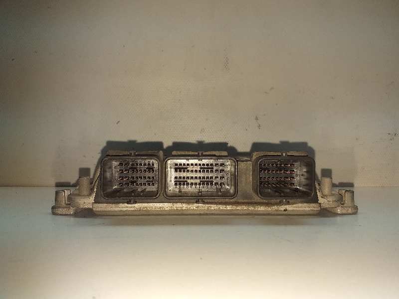 Switchboard engine uce RHY 0281010996 de Citroen Xsara picasso (n68) 1999-2011 90 CV con 319022 km - pieza usada