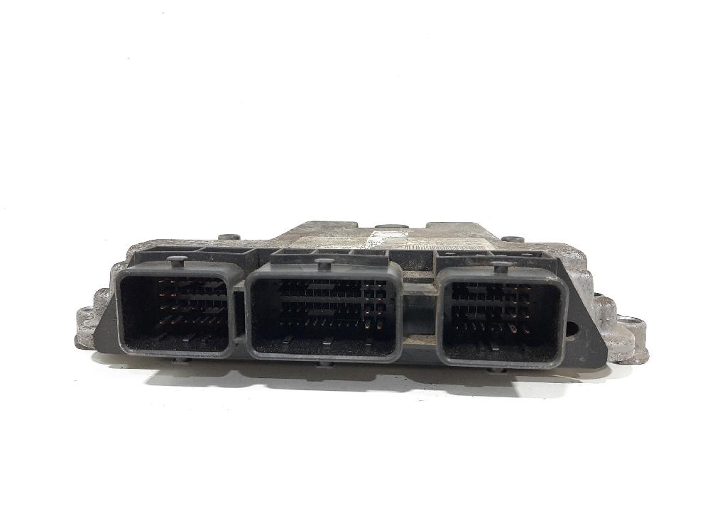 Switchboard engine uce 8HX 0281011089 de Peugeot 206 sedán 2008-2010 68 CV con 147511 km - pieza usada