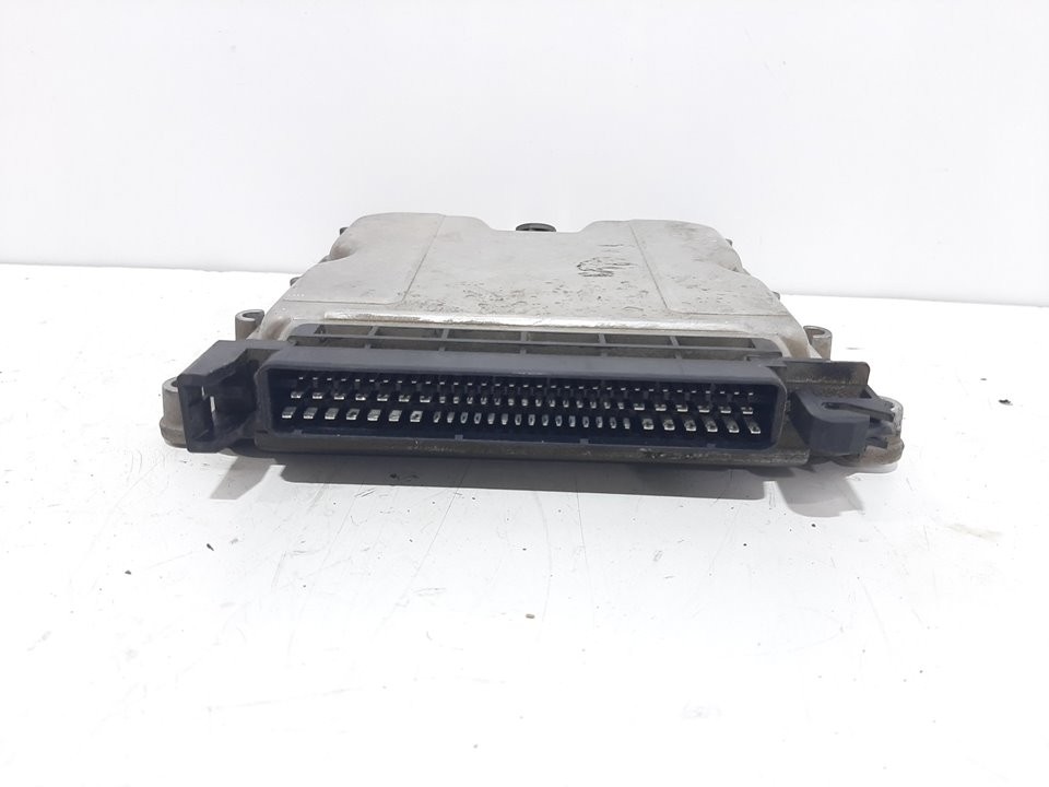 Centralita motor uce RHY 0281010369 de Citroen Xantia (x1_, x2_) 1995-1999 90 CV con 214380 km - pieza usada