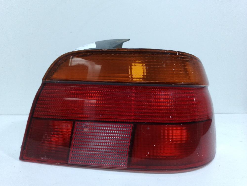 Piloto trasero derecho 256D1 63216900210 de Bmw 5 (e39) 2000-2003 con 197170 km