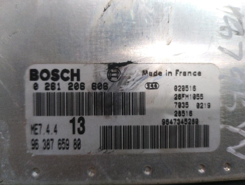 Switchboard engine uce NFU 0261206606 de Citroen Xsara coupé (n0) 1999-2005 109 CV con 117827 km - pieza usada
