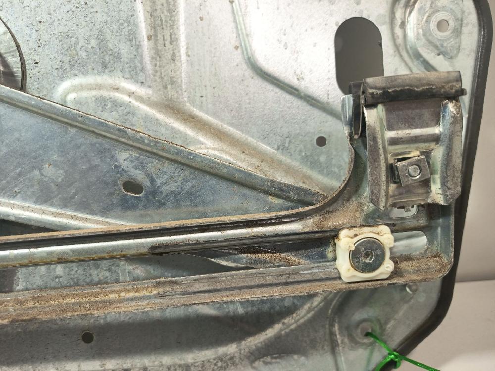 Mécanisme lève vitre avant gauche G6DG,UKDA 1738645 de Ford Kuga i 2008-2012 136 CV con 253610 km - pieza usada