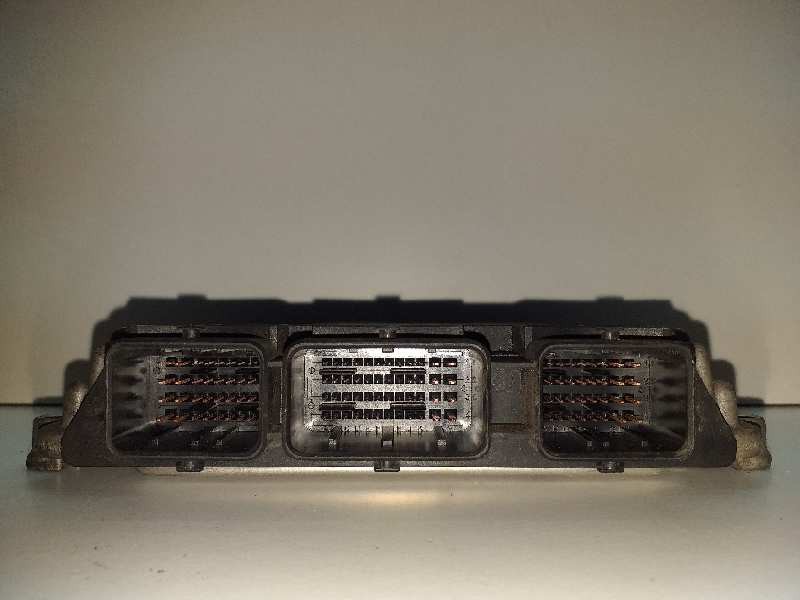 Switchboard engine uce 8HX 0281011784 de Peugeot 206 sedán 2008-2010 68 CV