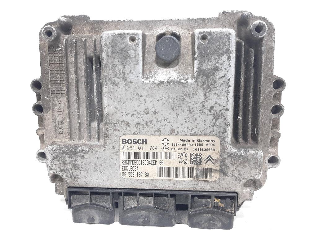 Switchboard engine uce 8HX 0281011784 de Peugeot 206 sedán 2008-2010 68 CV con 216434 km