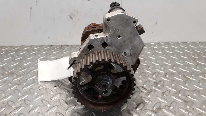 Bomba de inyección F9Q D8 8200108225 de Renault Scénic ii (jm0/1_) 2003-2006 120 CV con 1 km - pieza usada