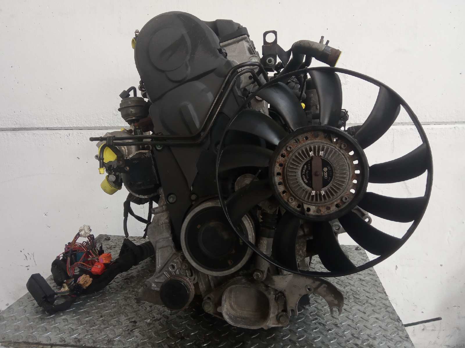 VOLKSWAGEN Passat B5 (1996-2005) Engine AJM,AJM 18675265