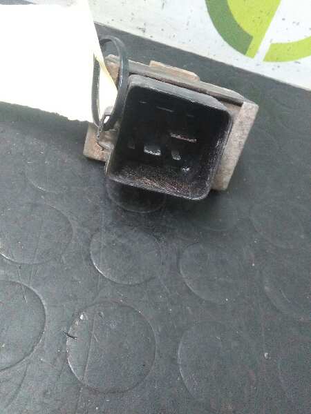 Caja de precalentamiento G9T J7 7700115078 de Renault Espace iv (jk0) 2002-2016 150 CV con 155001 km - pieza usada