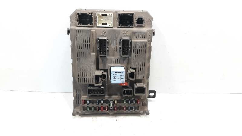 CITROËN C5 1 generation (2001-2008) Fuse Box 6500Y1 18679078