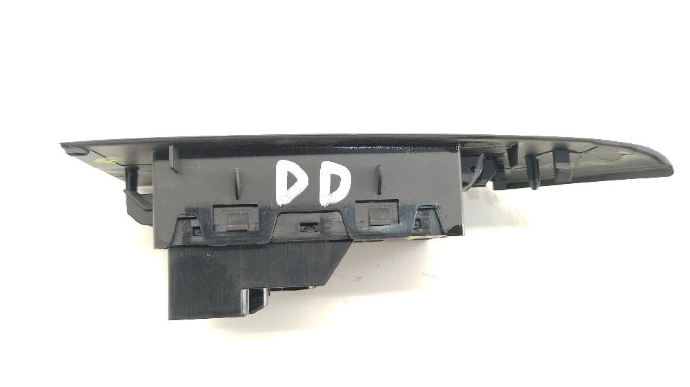Mando elevalunas delantero derecho A 16 XER,B 16 XER 13301886 de Opel Astra j (p10) 2009-2015 115 CV con 194671 km - pieza usada