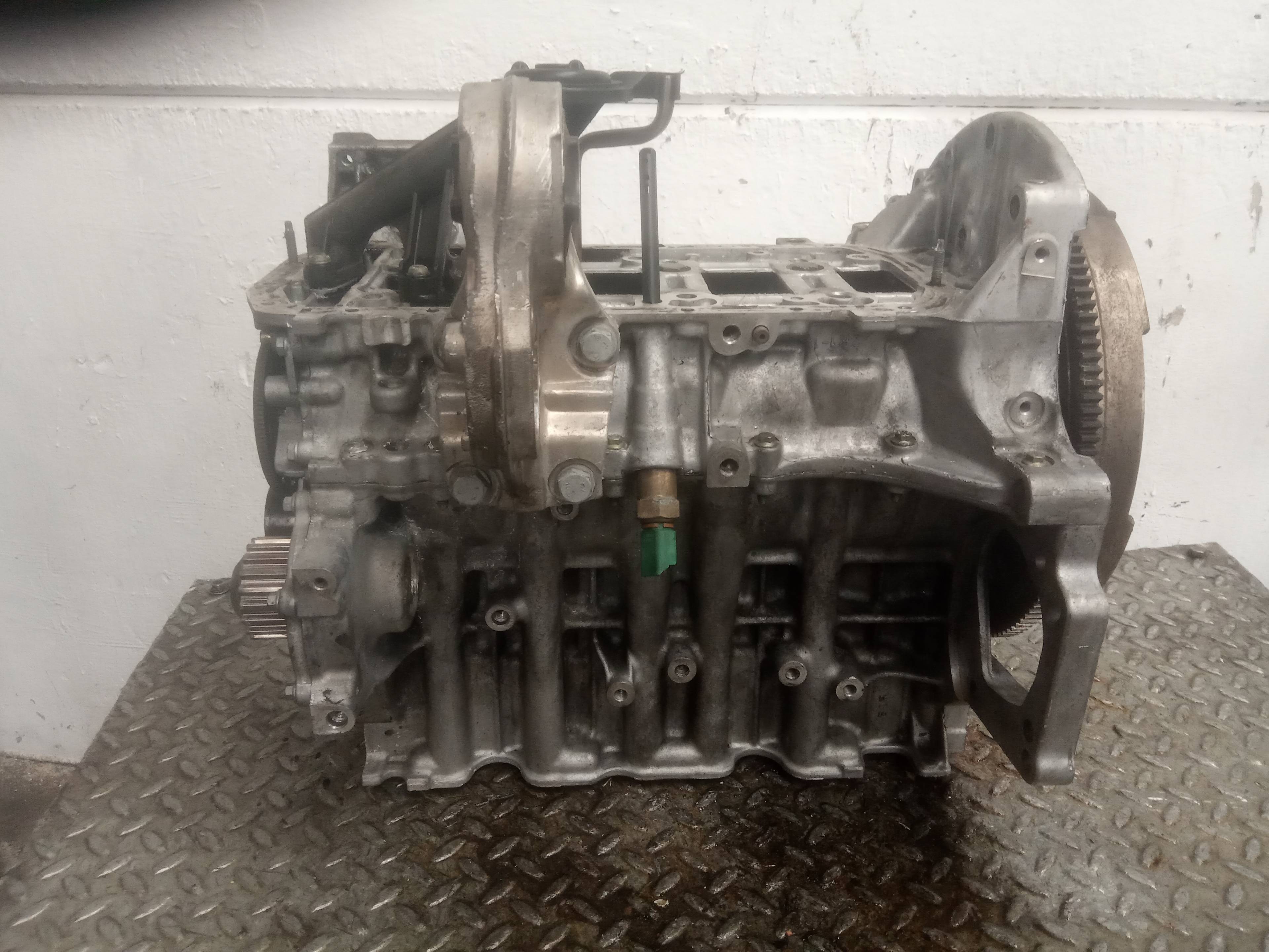 TOYOTA Avensis 2 generation (2002-2009) Motorblokk 9HY, 9HY 21618643