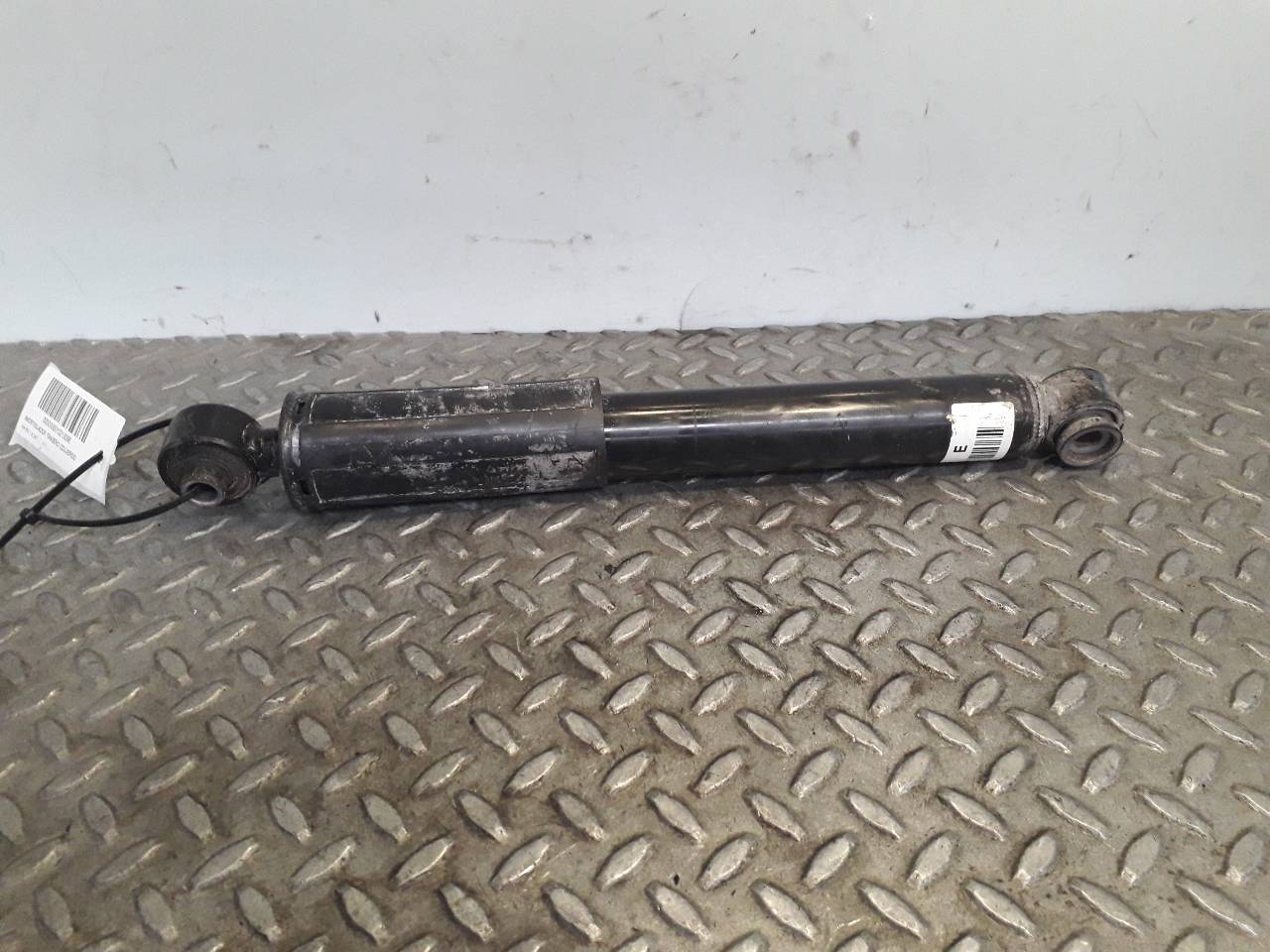 KIA Rio 3 generation (2011-2017) Rear Left Shock Absorber 553001W001 23702940