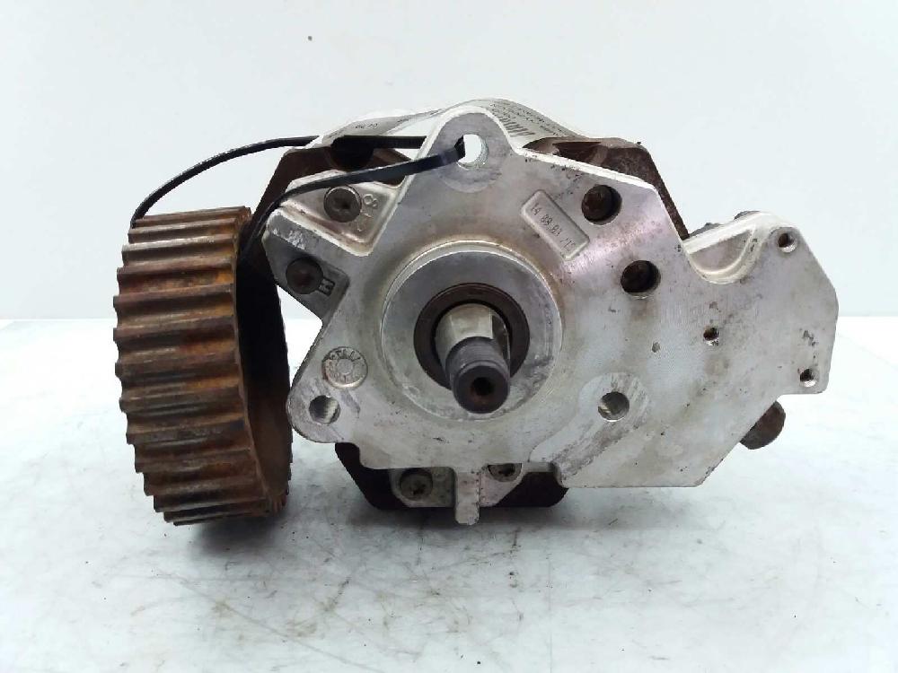 Bomba de inyección F9Q B8 0445010075 de Renault Megane ii sedán (lm0/1_) 2003-2009 120 CV con 1 km - pieza usada