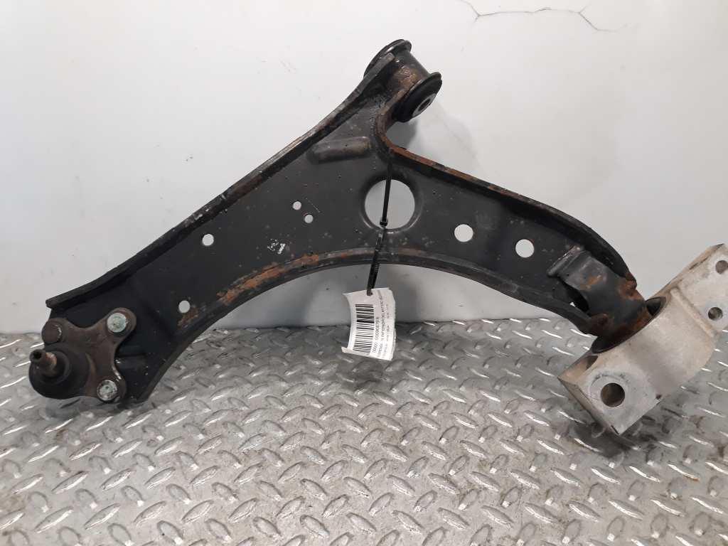 SEAT Toledo 3 generation (2004-2010) Front Left Arm 23290512