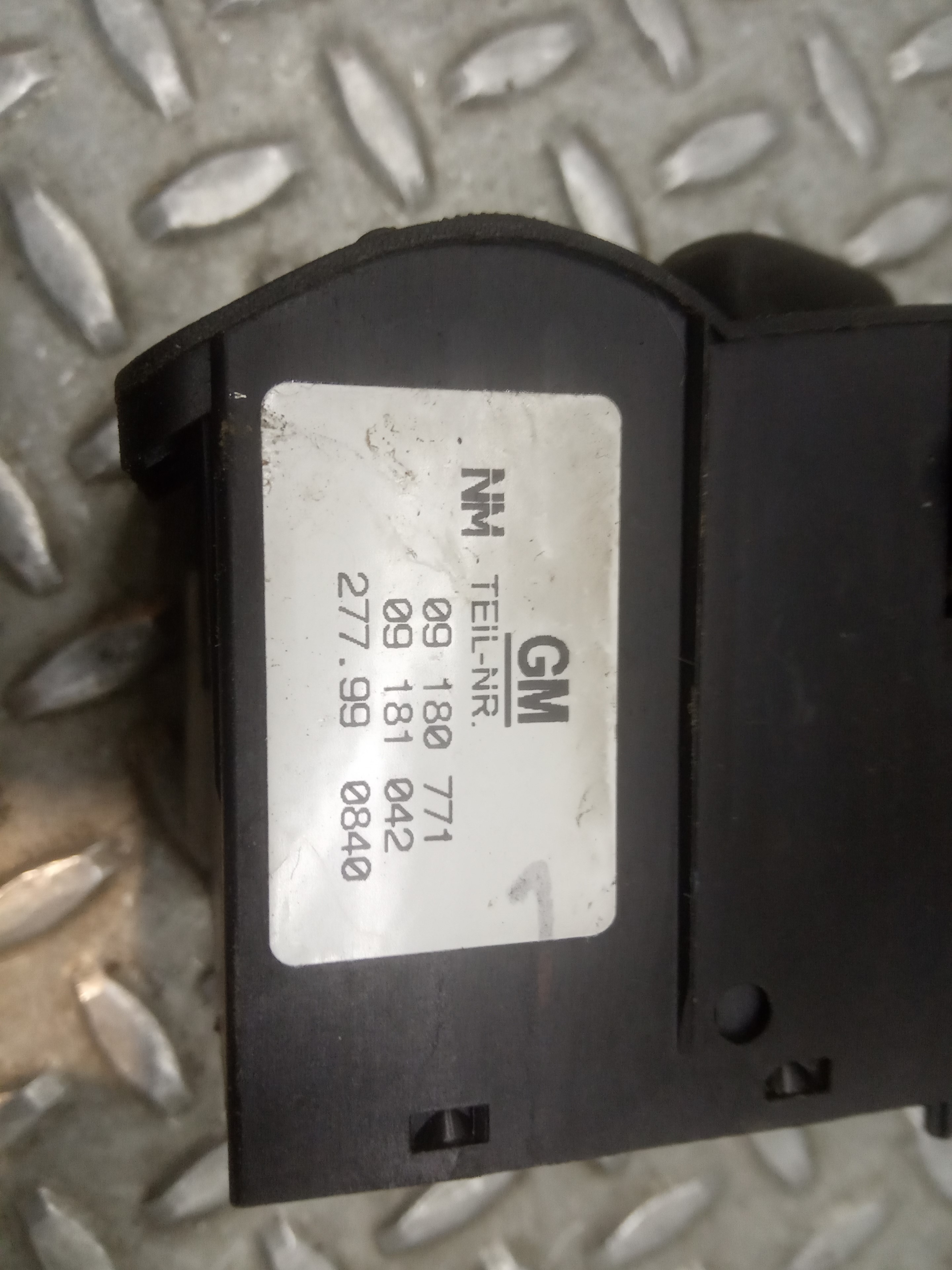 OPEL Astra H (2004-2014) Headlight Switch Control Unit 09180771, 09181042 23692495