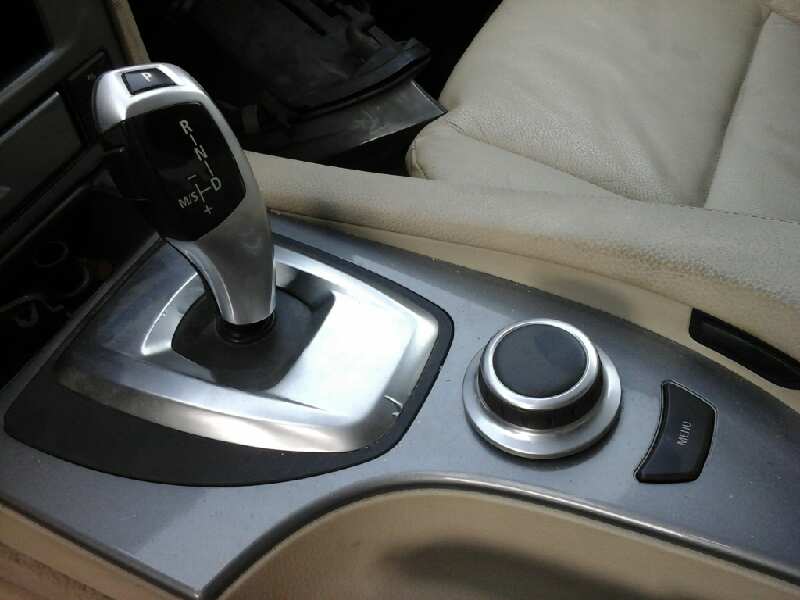 BMW 5 Series E60/E61 (2003-2010) Priekinių kairių durų vidinis rankenos rėmelis 51217076257 23290698