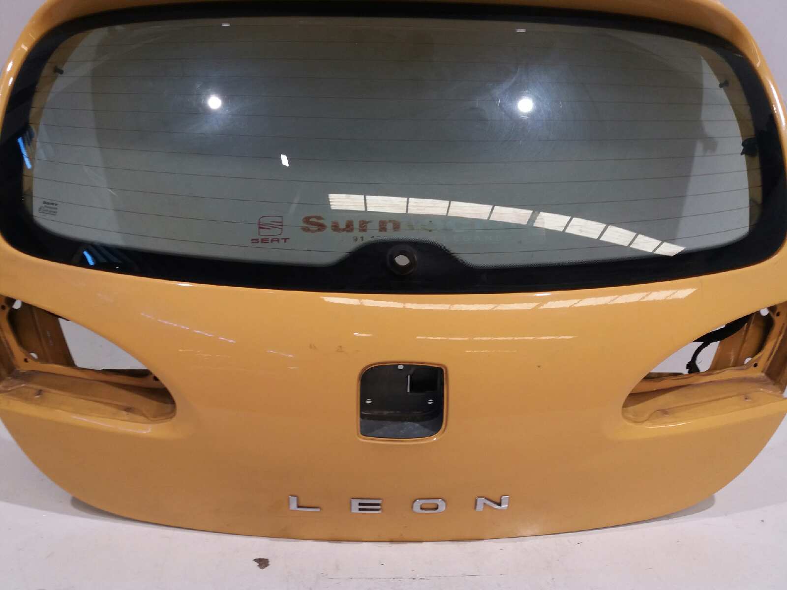 SEAT Leon 2 generation (2005-2012) Крышка багажника 1P0827024 18681284