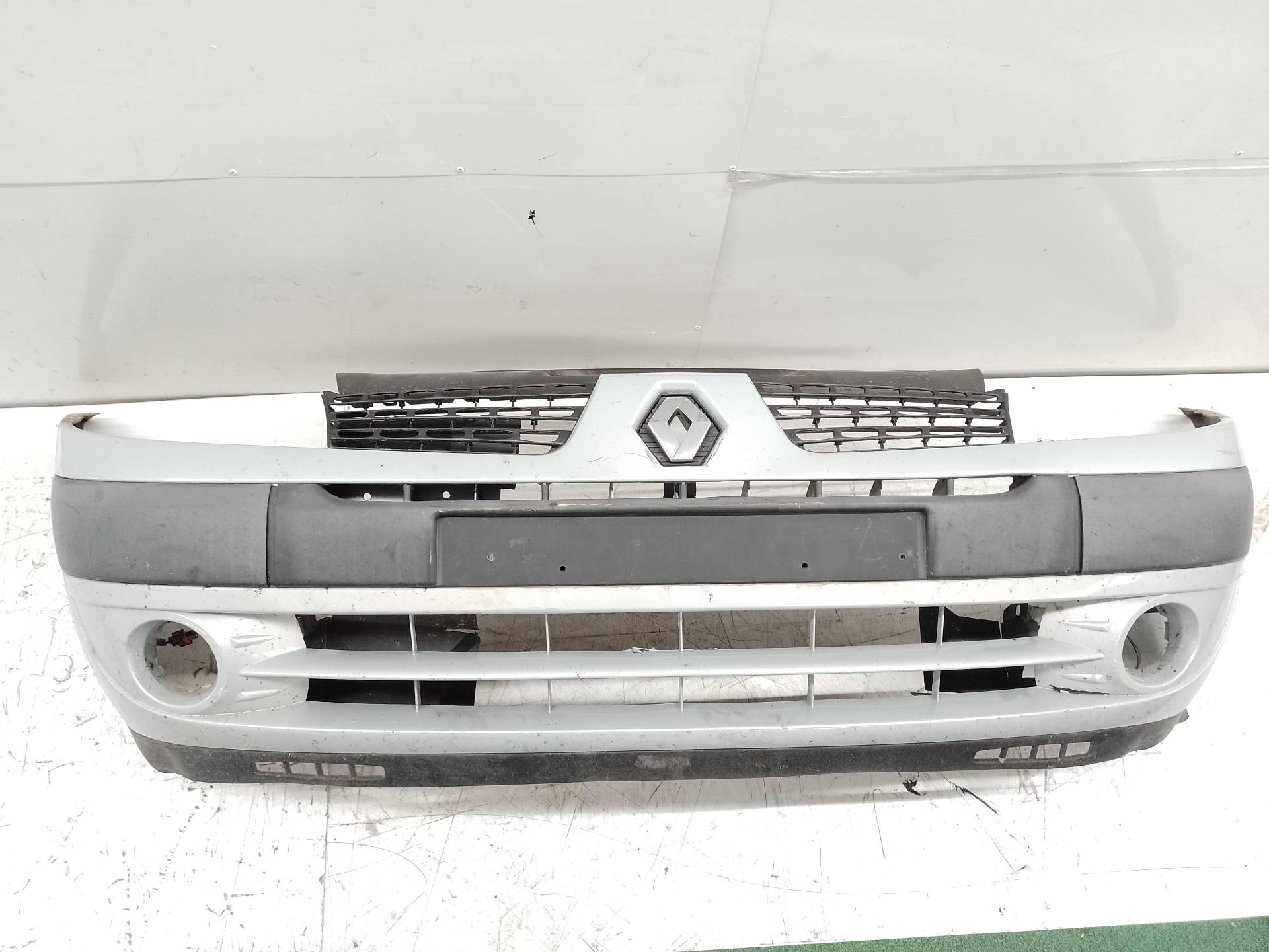 RENAULT Clio 1 generation (1990-1998) Front Bumper 7701466298 25621579