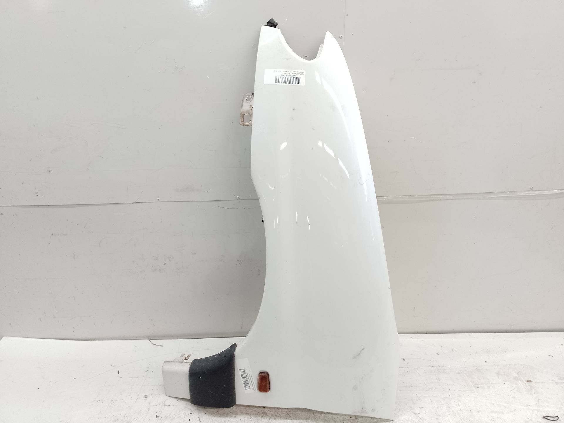 VOLKSWAGEN Clio 1 generation (1990-1998) Front Left Fender 7840H4 25761920