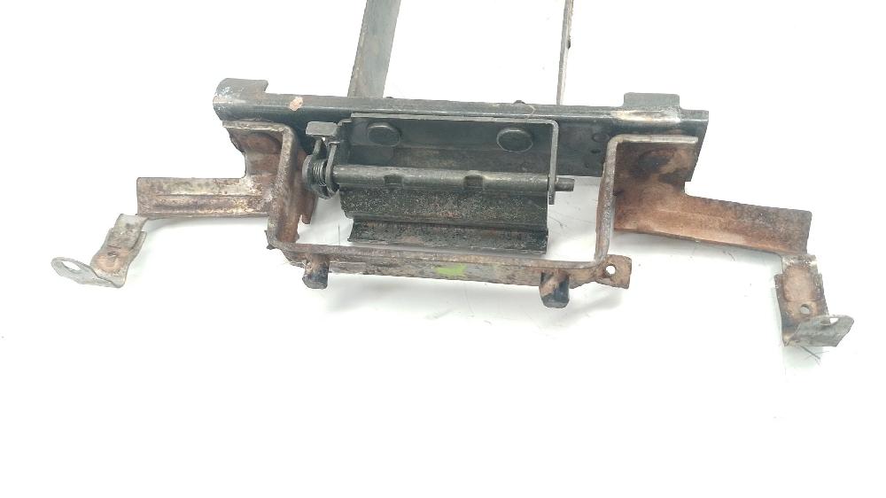 Maneta exterior maletero D4BH MR230032 de Mitsubishi Galloper (jk-01) 1998-2003 99 CV con 241192 km - pieza usada
