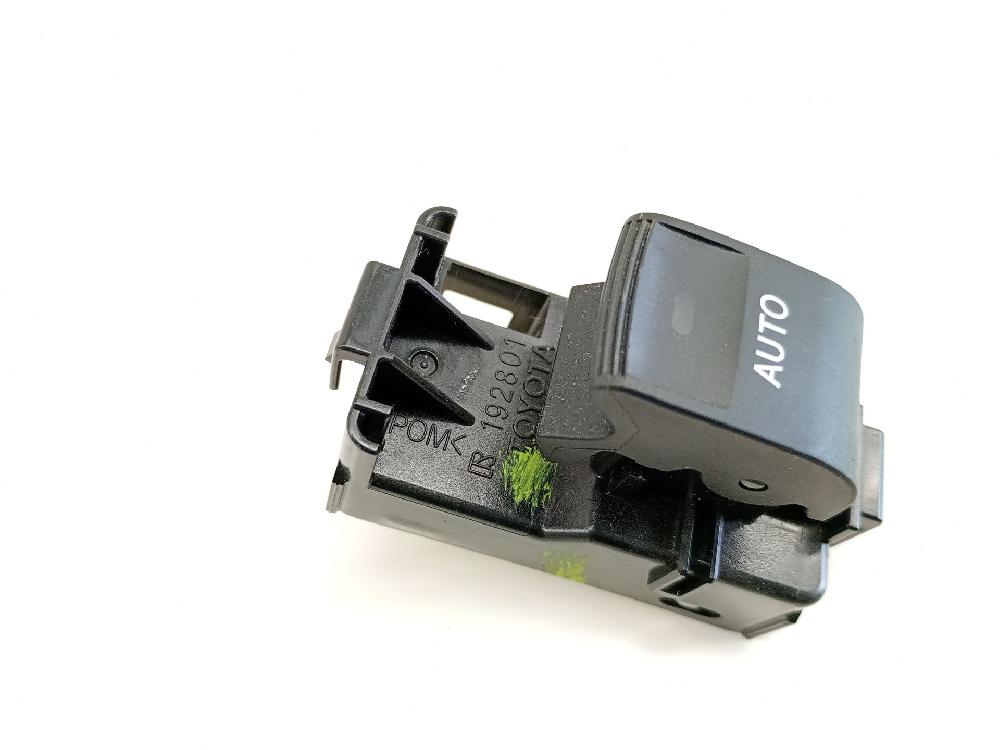 Mando elevalunas trasero izquierdo 2ZR-FXE 8481002140 de Toyota Auris (_e15_) 2007-2012 136 CV con 130199 km - pieza usada