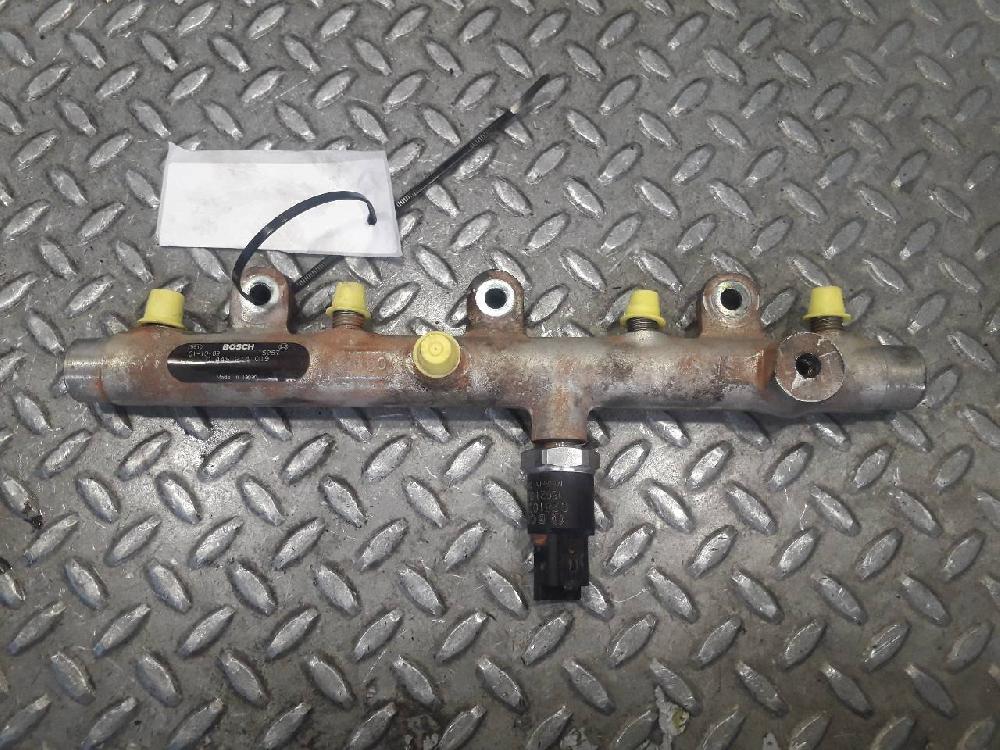 Rampa inyectora 4HY 0445214019 de Peugeot Boxer caja/chasis (244) 2002-0 101 CV con 1 km