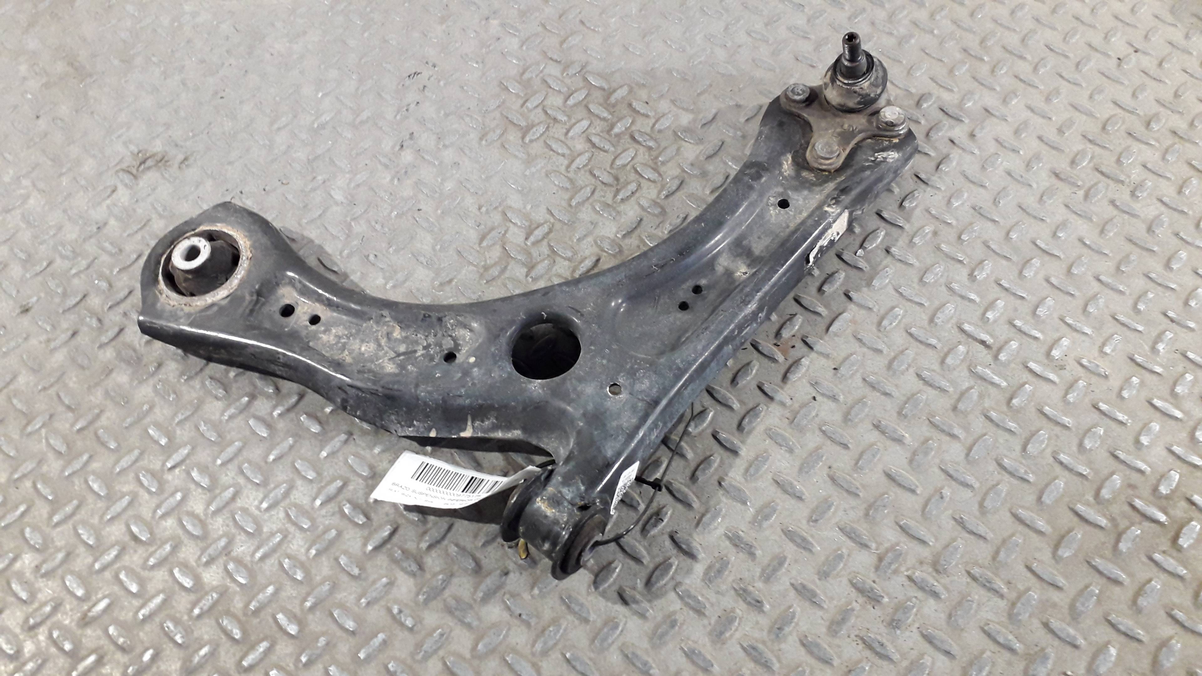 SEAT Alhambra 2 generation (2010-2021) Vänster främre arm 2Q0407151D 23327757