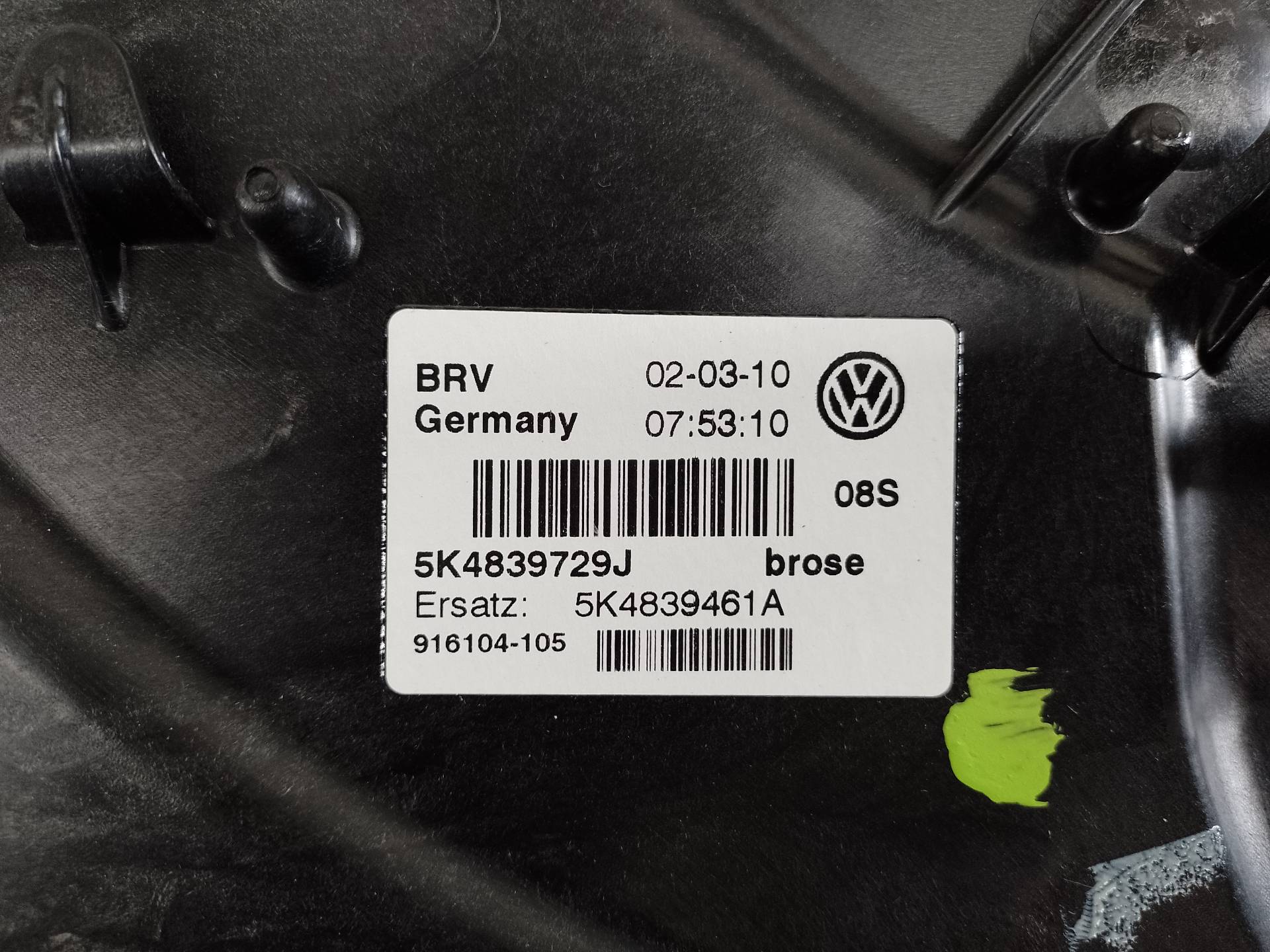 VOLKSWAGEN Golf Plus 2 generation (2009-2014) Aizmugurējo kreiso durvju logu pacēlājs 5K4839729J 25355412