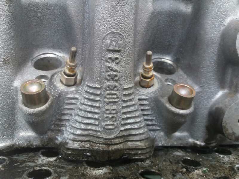 SEAT Cordoba 1 generation (1993-2003) Engine Cylinder Head 038103373E, 038103373E 18692094
