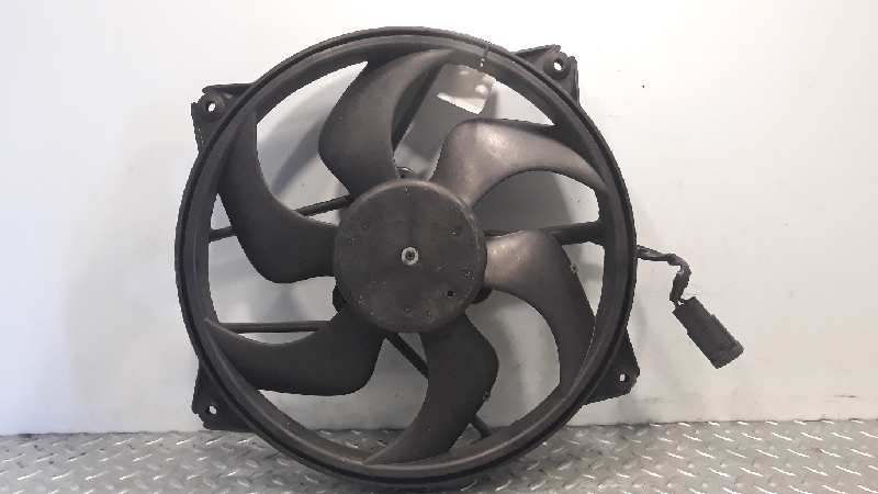 CITROËN C4 1 generation (2004-2011) Difūzoriaus ventiliatorius 1253A9 18770552