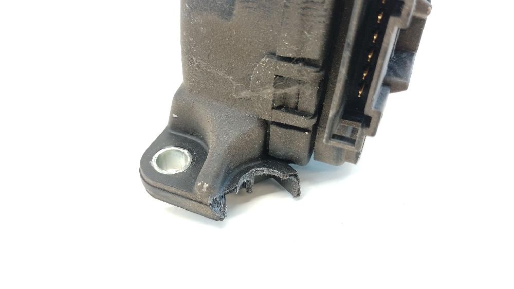 Potenciometro CAYC,CLNA 6Q1721503M de Seat Ibiza iv st (6j8, 6p8) 2010-2016 105 CV - pieza usada
