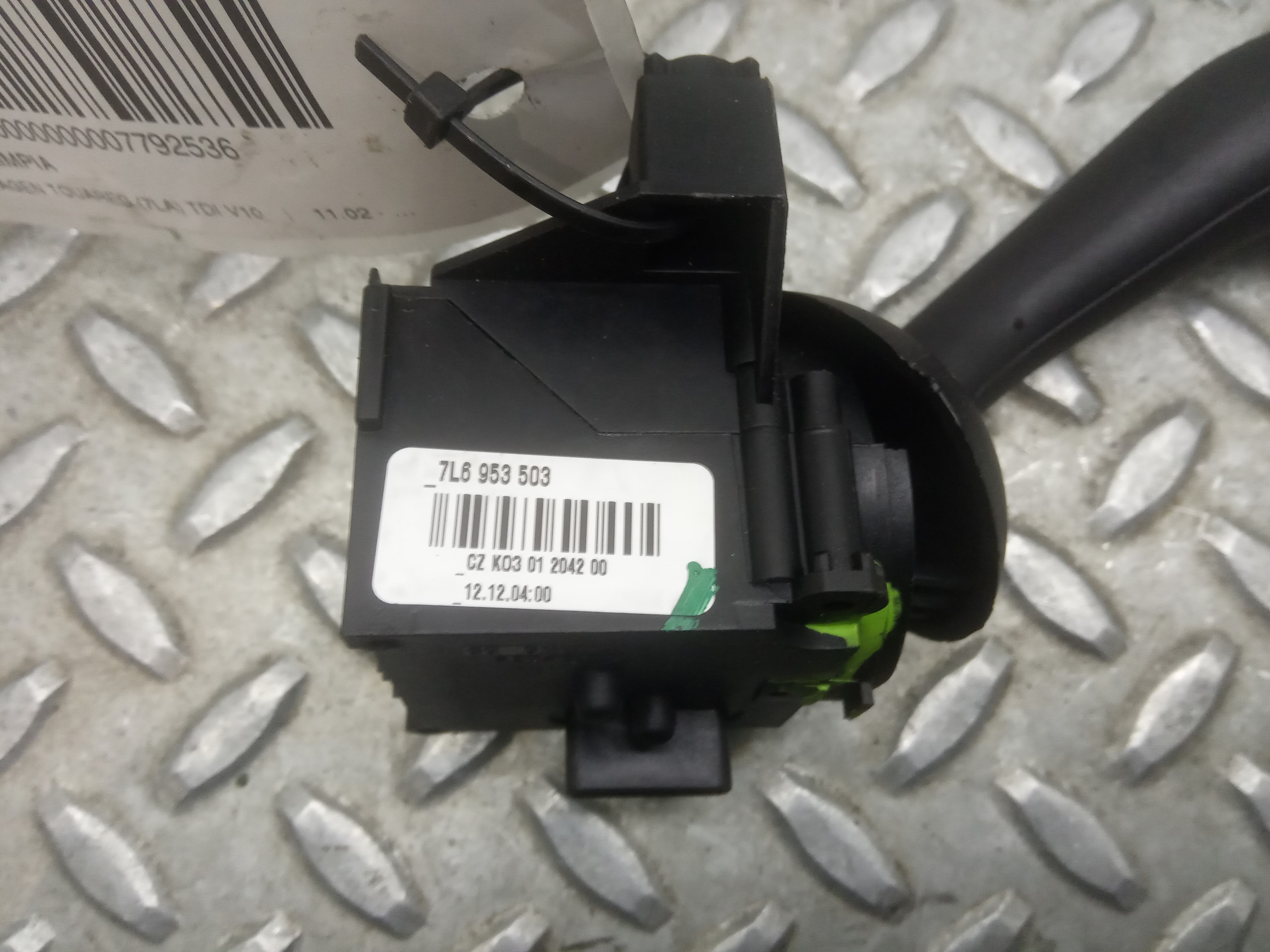 VOLKSWAGEN Touareg 1 generation (2002-2010) Indicator Wiper Stalk Switch 7L6953503 18665519