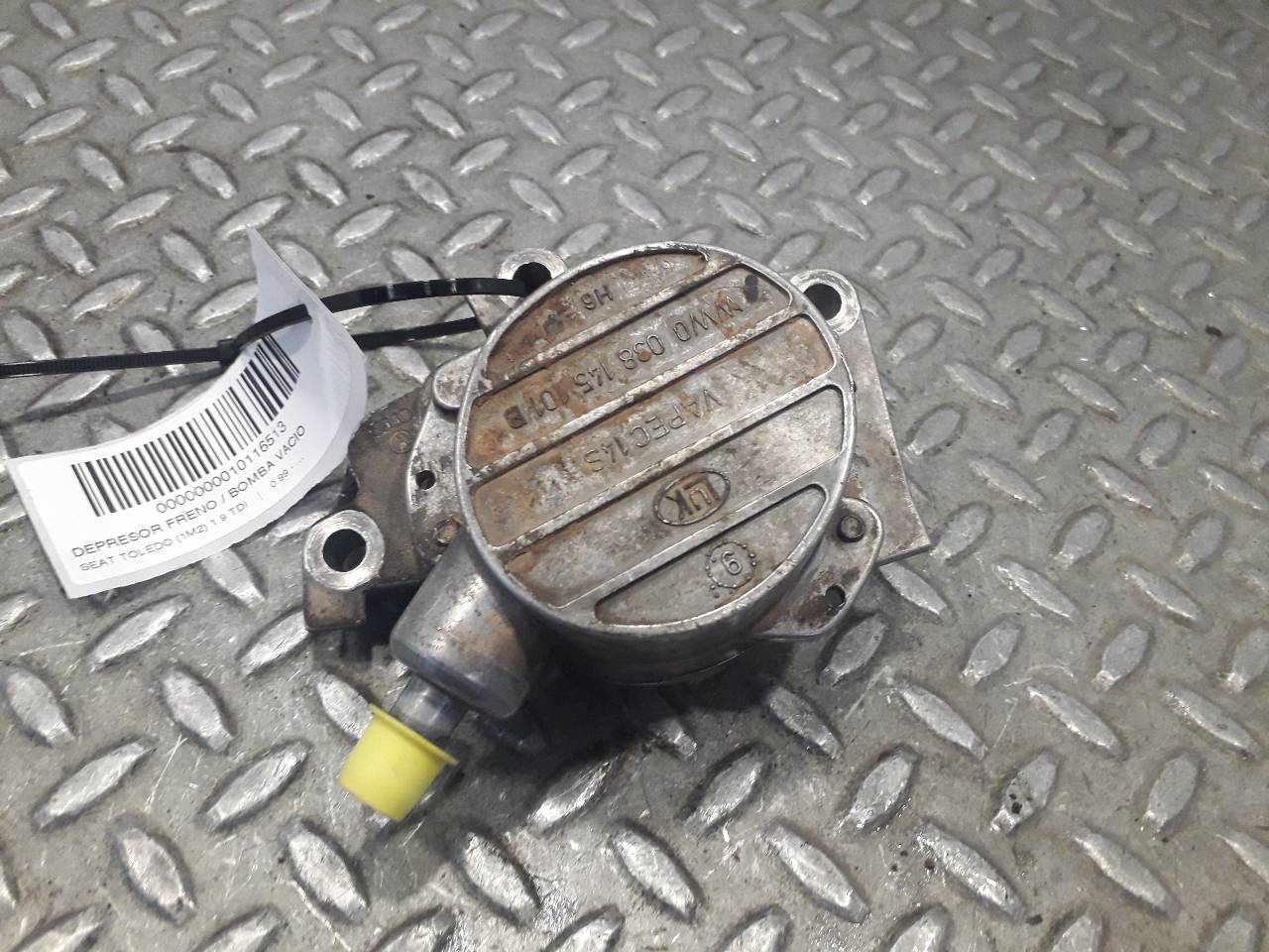 NISSAN Vacuum Pump 038145101B 27276782