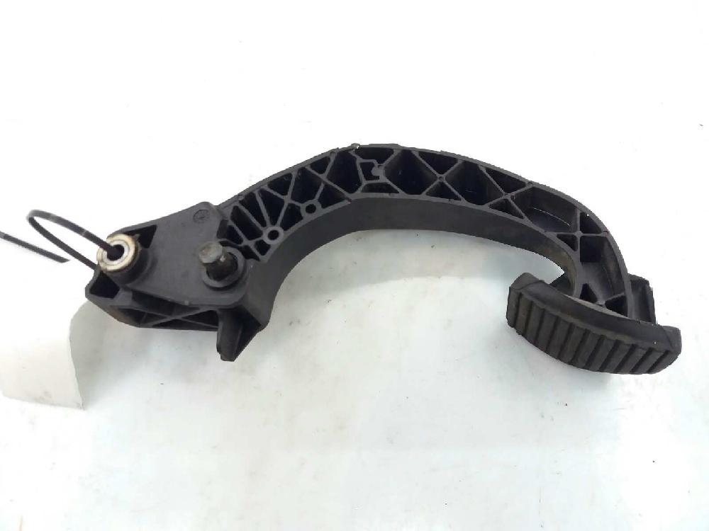 Pedal del embrague 9HX de Peugeot 307 (3a/c) 2004-2009 90 CV con 1 km - pieza usada