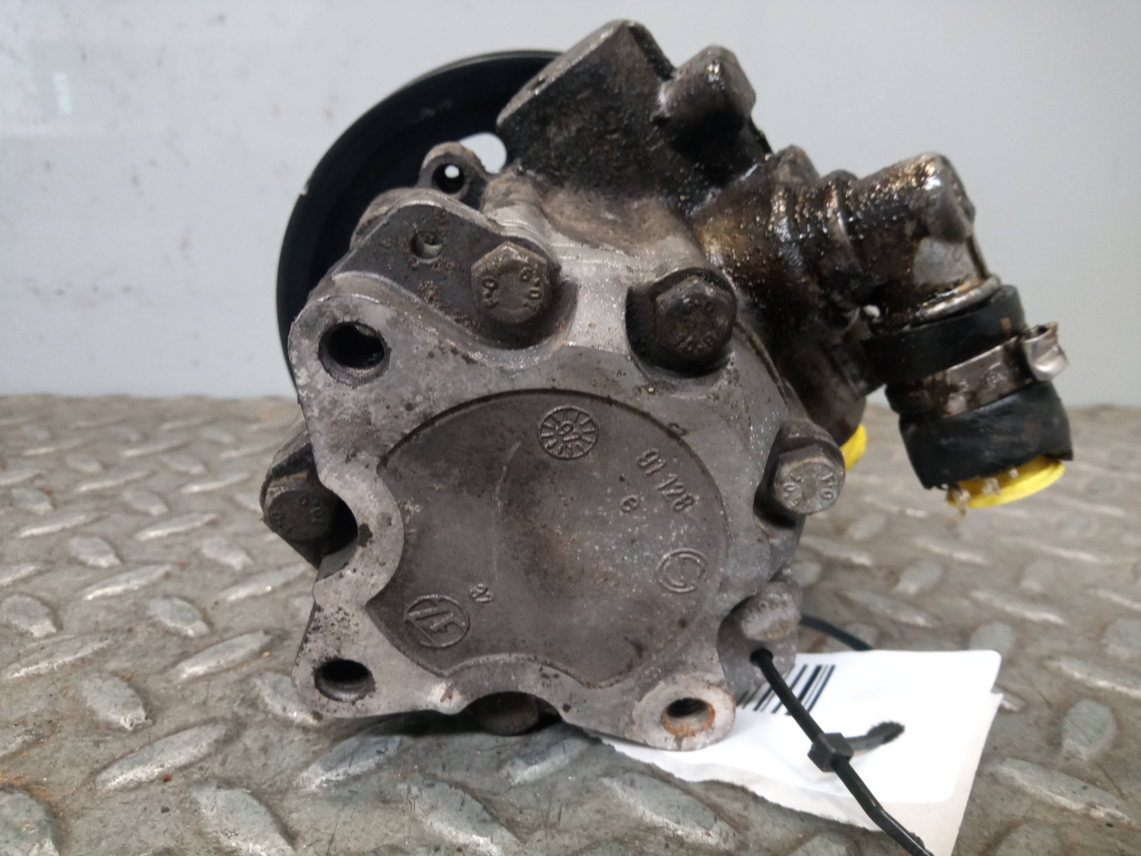 HONDA A4 B5/8D (1994-2001) Power Steering Pump 8D0145155Q, 7691955185 23374484