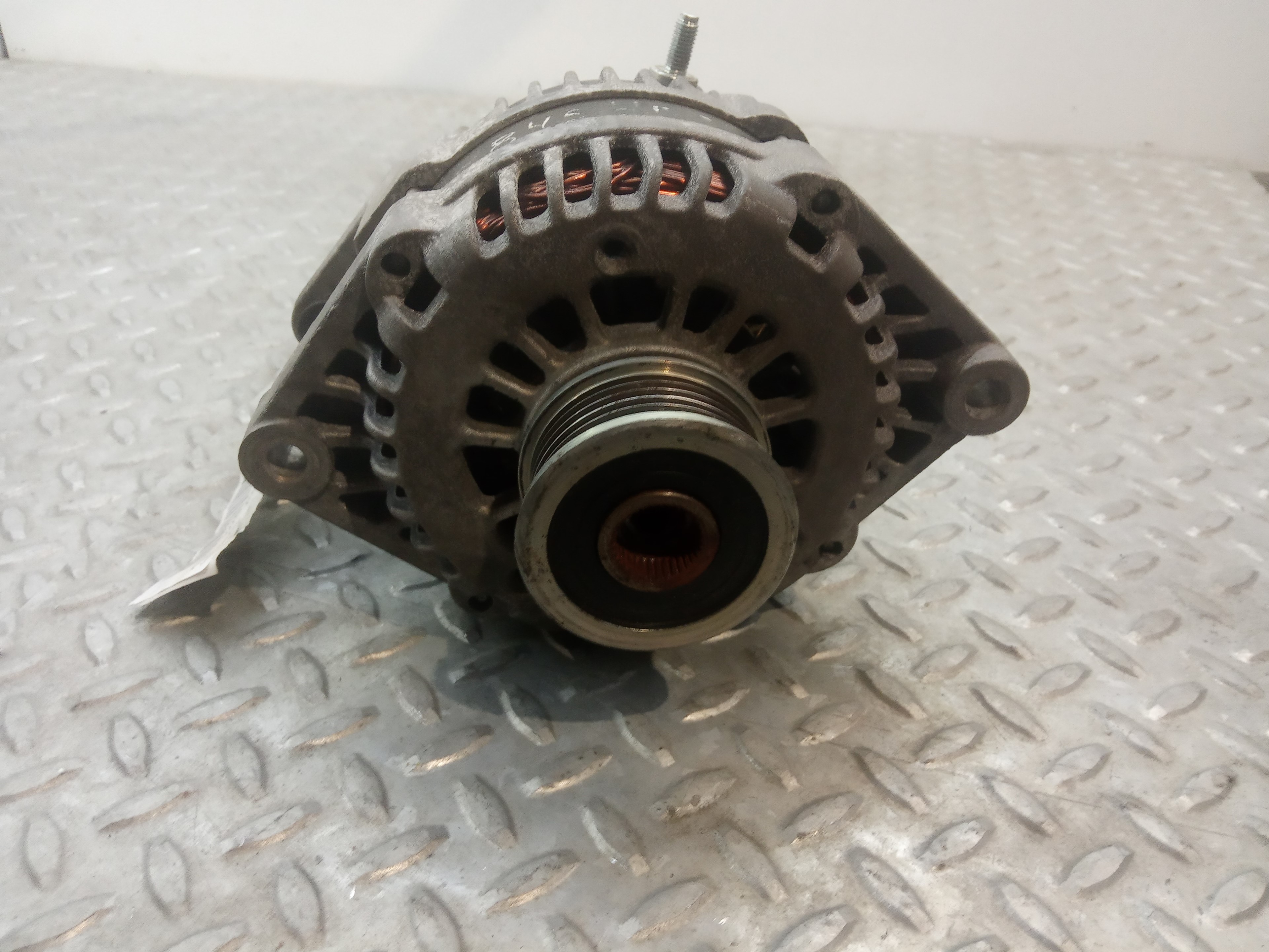 CHEVROLET Cruze 1 generation (2009-2015) Alternator 13579114 18598657