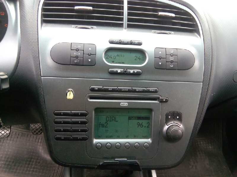 SEAT Toledo 3 generation (2004-2010) Muzikos grotuvas be navigacijos 5P0035186B 18668771