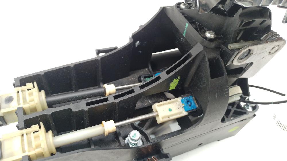 Palanca de cambio B 16 DTL 55563829 de Opel Astra j (p10) 2009-2015 110 CV con 166859 km - pieza usada