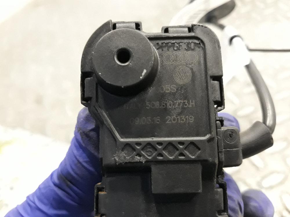 Motor tapa combustible CZC 5C6810773H de Volkswagen Golf vii lim. 2012-2017 125 CV con 1 km - pieza usada