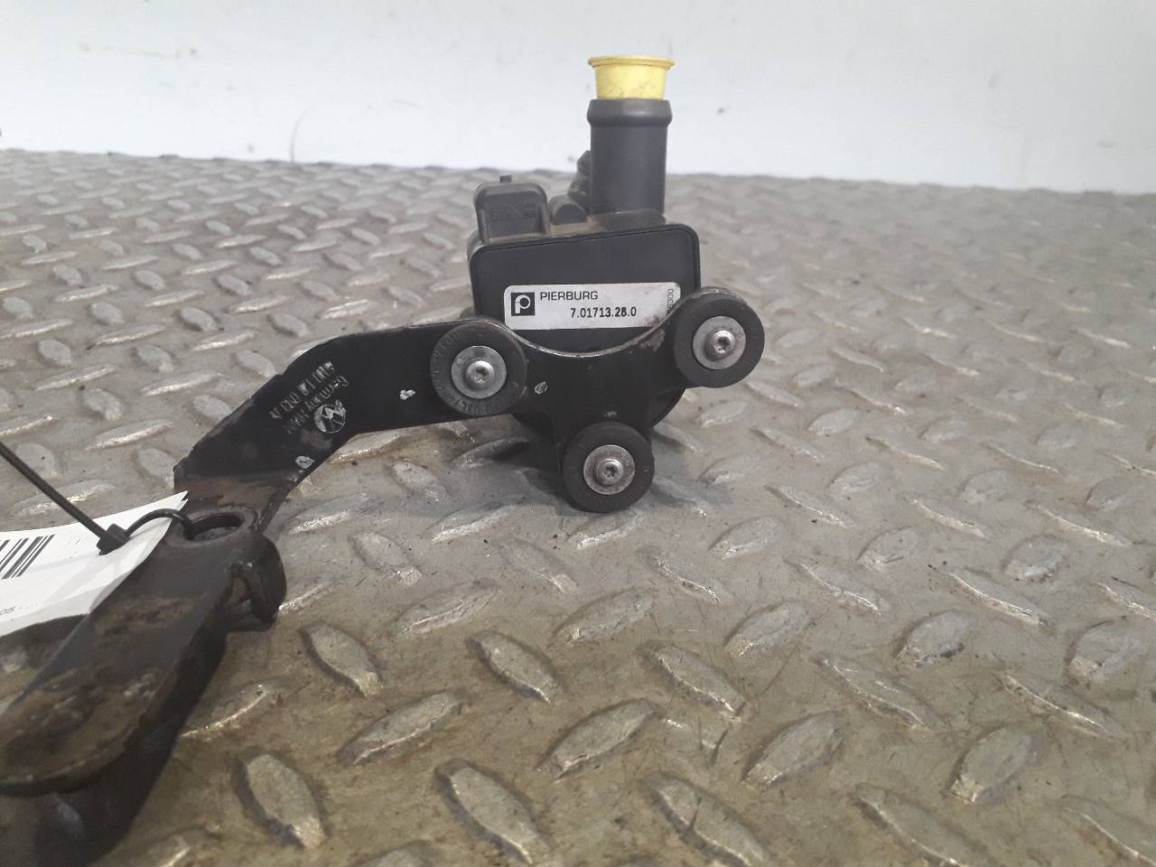 VOLKSWAGEN Passat B6 (2005-2010) Water Pump 5N0965561 21457495